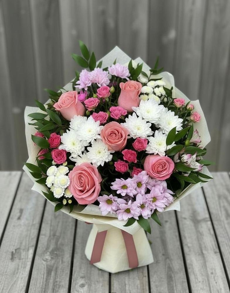 Букет цветов из: Альстромерии, Гвоздики, Розы и Хризантемы в Еманжелинка