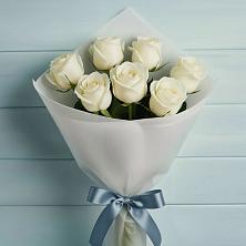 Букет 7 Белых роз Эдлесс Лав в Еманжелинка