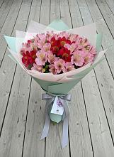 Букет цветов из:  Альстромерии в Еманжелинка
