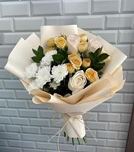 Букет цветов из:  Розы и Хризантемы в Еманжелинка
