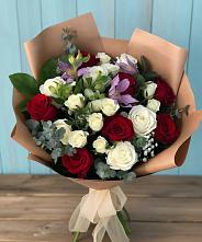 Букет цветов из:  Розы и Альстромерии в Еманжелинка