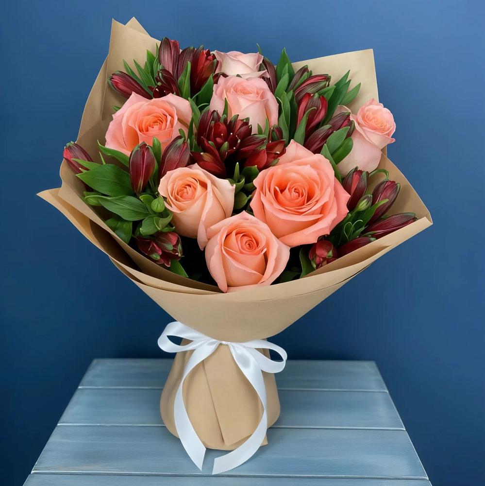 Букет цветов из: Розы и Альстромерии в Еманжелинка