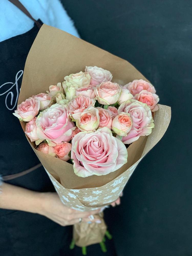 Букет цветов из: Хризантемы и Розы в Еманжелинка