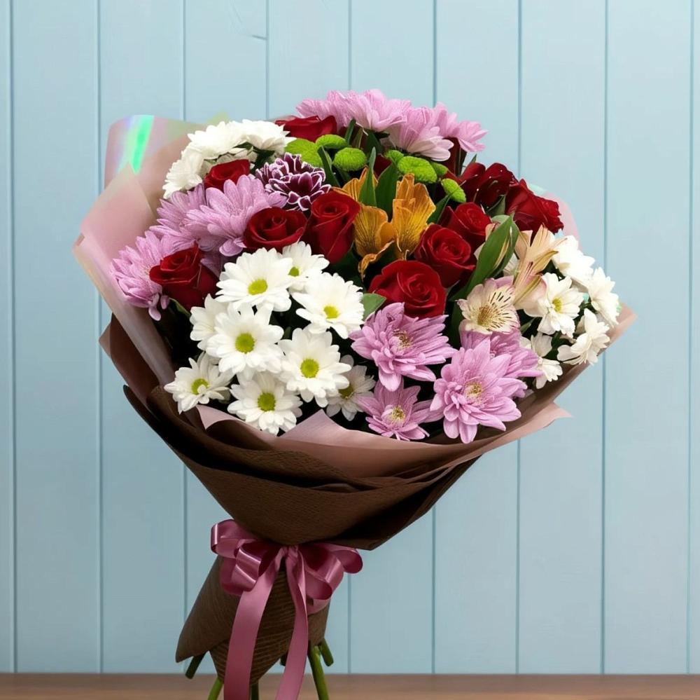 Букет цветов из: Розы, Хризантемы и Альстромерии в Еманжелинка