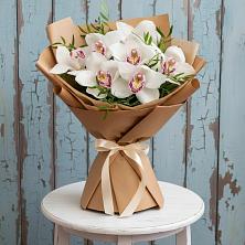 Букет цветов из:  Орхидеи и Розы в Еманжелинка